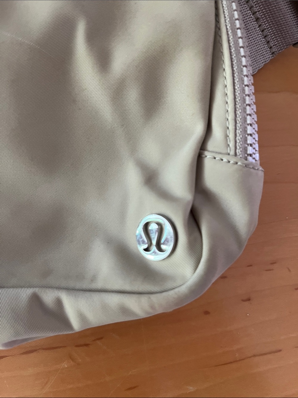 Lululemon athletica Beige/Taupe Women’s Belt Bag - Picture 2 of 5